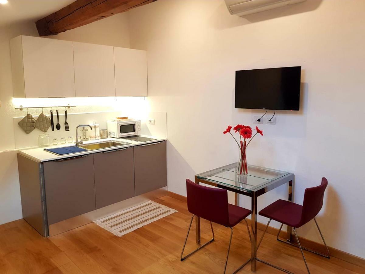 Loft Bianco Apartment ฟลอเรนซ์ ภายนอก รูปภาพ