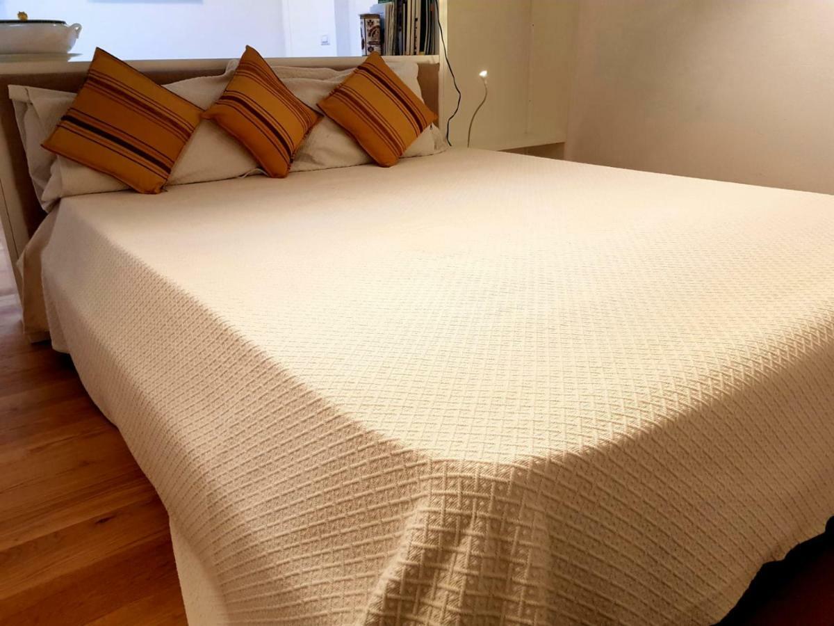 Loft Bianco Apartment ฟลอเรนซ์ ภายนอก รูปภาพ